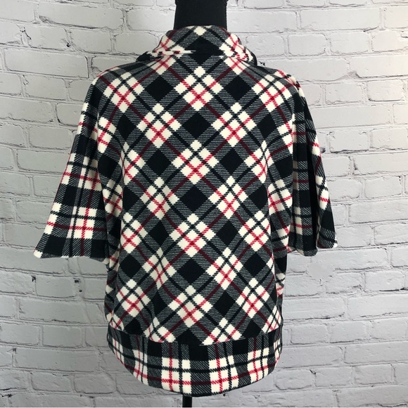 LIZ CLAIBORNE ACTIVE FLEECE PLAID RED/BLACK PONCHO/CAPE SIZE (L) - Picture 6 of 14